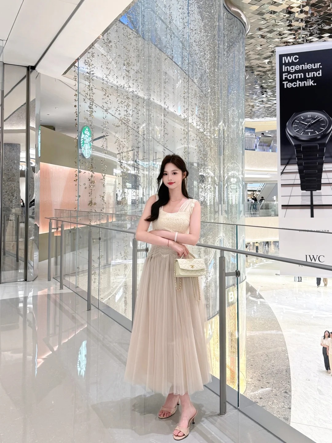 7 bộ váy khiến đồng nghiệp khen tôi trông như “tiểu thư nhà giàu” - Ảnh 1.