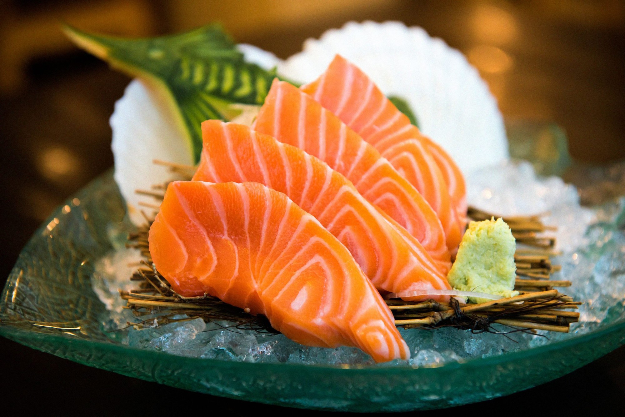 cach-lam-sashimi-ca-hoi8-1758085102303-17580851023911244756851.jpg