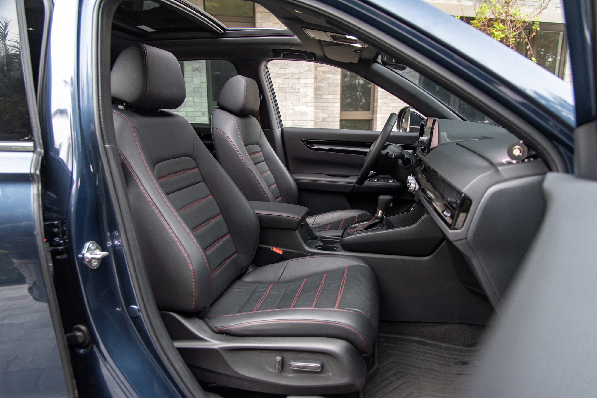 Honda CR-V ‘đè bẹp’ Sealion 6, Camry, Corolla Cross và Civic, nhưng chưa chắc thắng giải ‘Xe hybrid của năm’ - Ảnh 6.