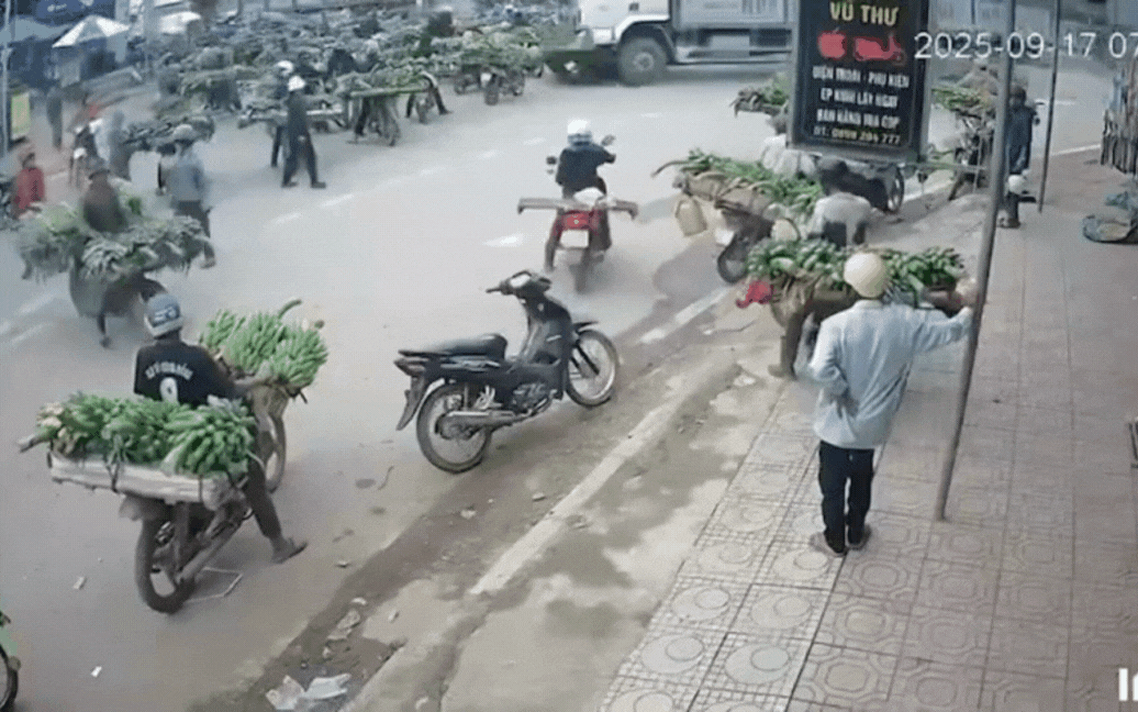 Vụ xe tải lao như 