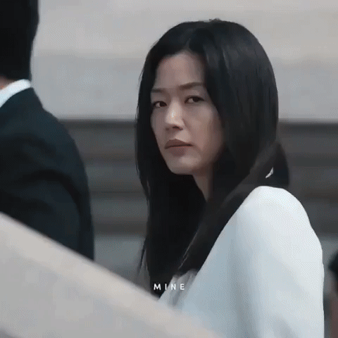 &quot;Mợ chảnh&quot; Jeon Ji Hyun U45 trẻ đẹp vô đối, vòng eo con kiến săn chắc thấy mê nhờ chăm tập môn này! - Ảnh 3.