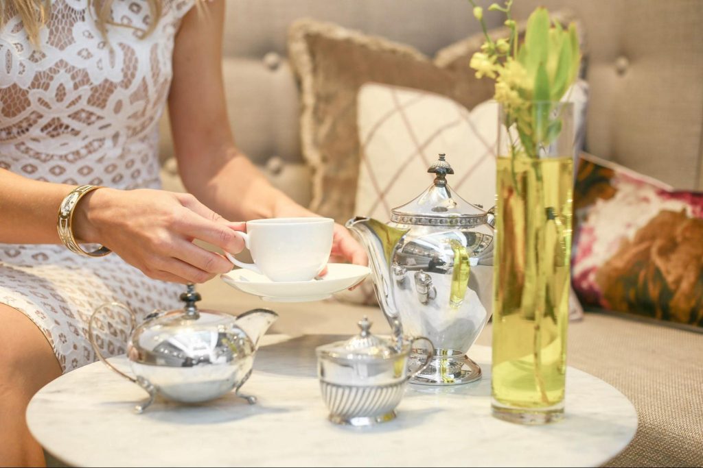 Với 10 tỷ gửi tiết kiệm, phụ nữ trung niên có nên nghỉ hưu sớm, hưởng cuộc sống an nhàn? - Ảnh 1.
