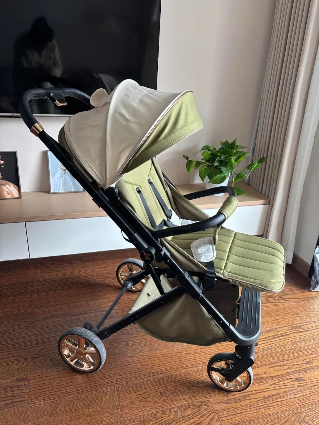 Có 6 thứ càng mua càng khổ: Nhà cửa chật không còn chỗ thở, ví tiền chưa đầy đã rỗng tuếch- Ảnh 2. Có 6 thứ càng mua càng khổ: Nhà cửa chật không còn chỗ thở, ví tiền chưa đầy đã rỗng tuếch- Ảnh 2.