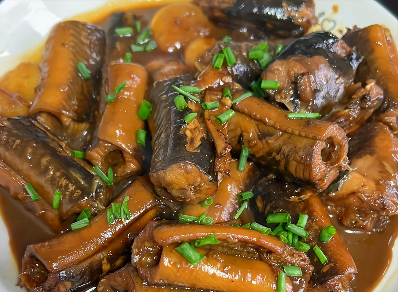 3 thực phẩm là &quot;chiến binh bổ thận&quot; phụ nữ trung niên nên ăn thường xuyên: Ăn 2 lần 1 tuần để giữ cho tóc đen dày, cơ thể tràn đầy sức sống- Ảnh 2.