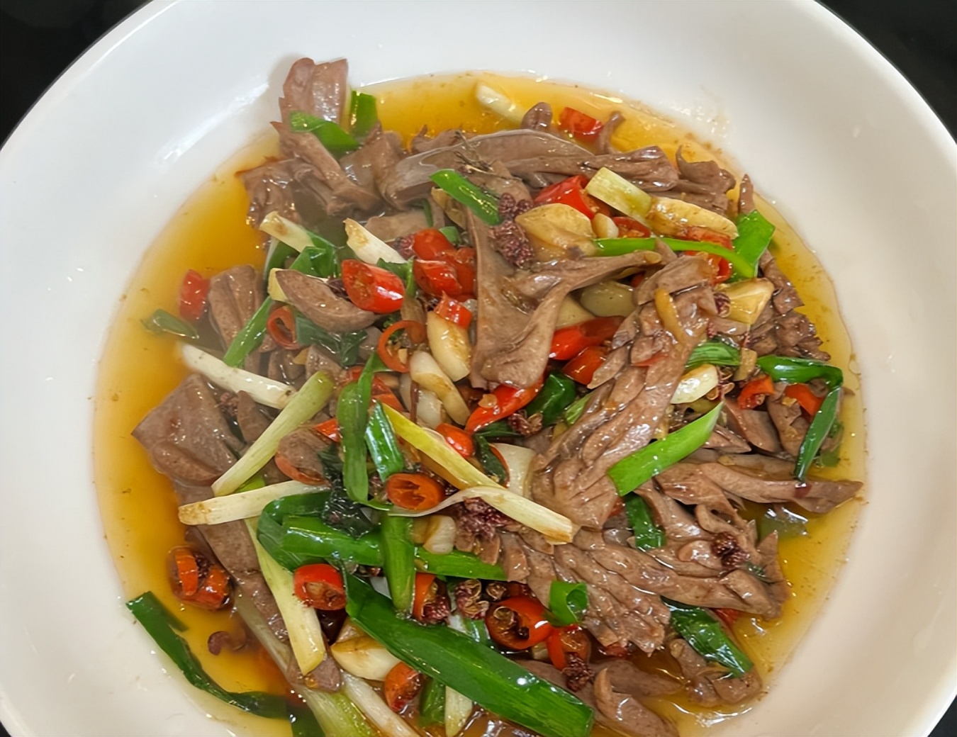3 thực phẩm là &quot;chiến binh bổ thận&quot; phụ nữ trung niên nên ăn thường xuyên: Ăn 2 lần 1 tuần để giữ cho tóc đen dày, cơ thể tràn đầy sức sống- Ảnh 3.