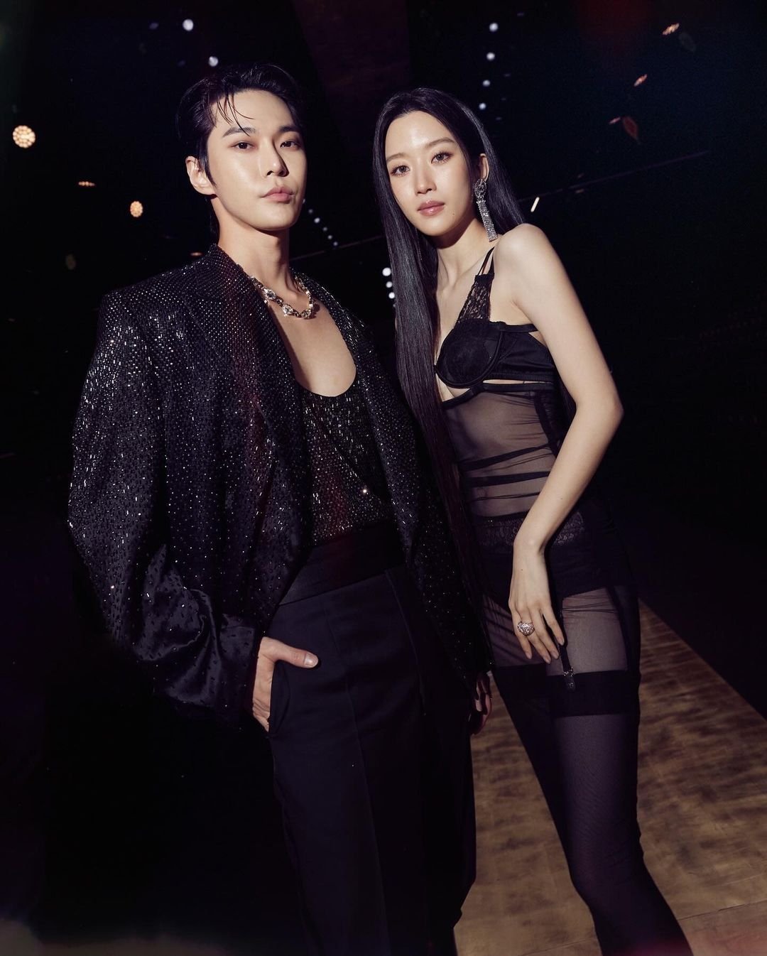 doyoung-munkayoung-1758102376867-1758102377015728999425-1758250530147-1758250530375850693049.jpg
