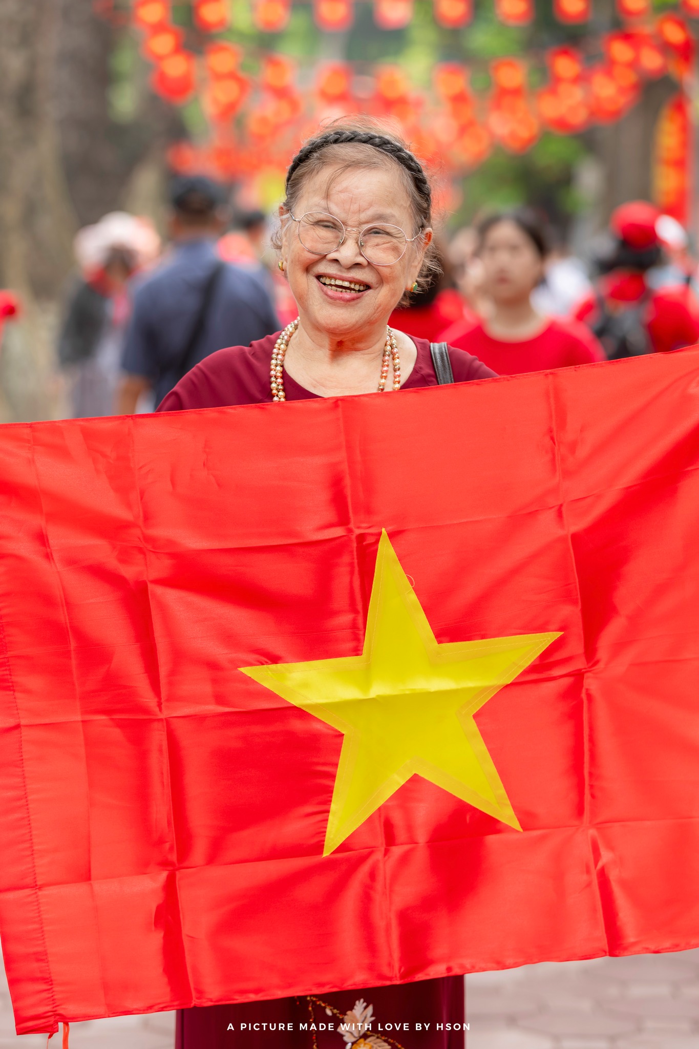Khi những "em bé" năm xưa trở lại Quảng trường Ba Đình lịch sử - Ảnh 1. Khi những "em bé" năm xưa trở lại Quảng trường Ba Đình lịch sử - Ảnh 1.