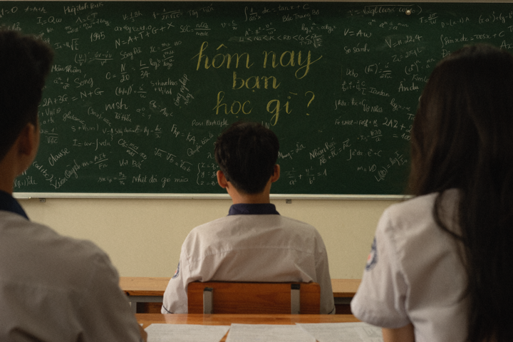 Điểm 10 kiến thức là chưa đủ nếu trẻ quên 4 chữ TÔN SƯ TRỌNG ĐẠO - Ảnh 1. Điểm 10 kiến thức là chưa đủ nếu trẻ quên 4 chữ TÔN SƯ TRỌNG ĐẠO - Ảnh 1.
