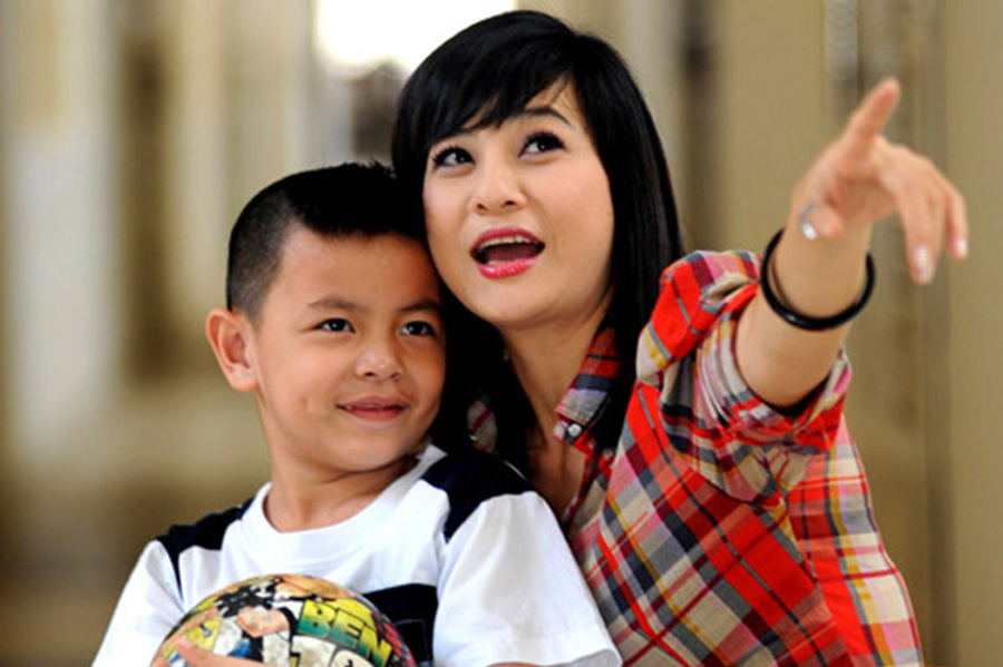 con-trai-17-tuoi-lon-phong-phao-cua-cat-phuong-va-thai-hoa-9-17582750043561321988688-1758346225650-1758346226016804875321.jpg