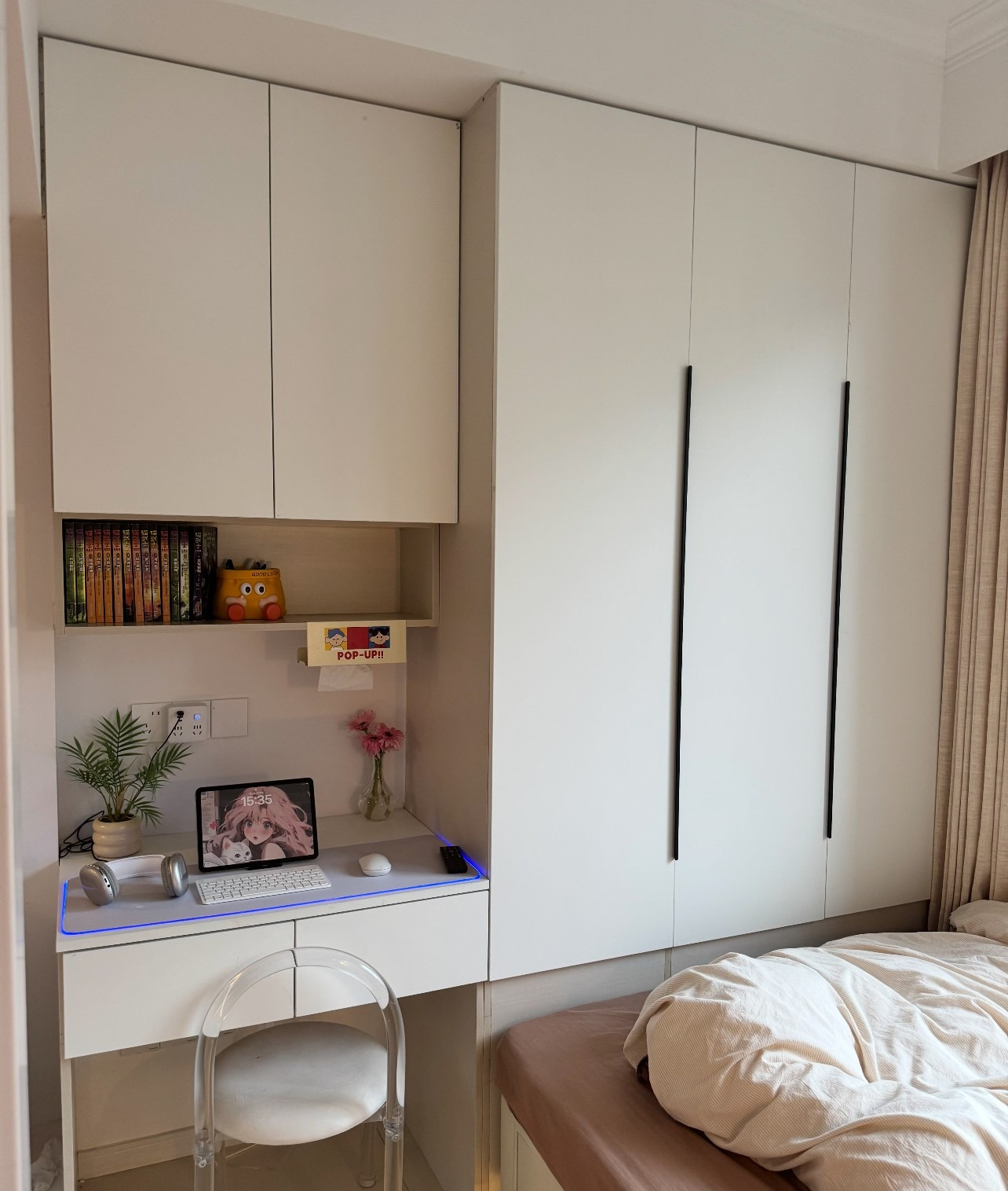 Ngắm căn hộ gây sốt của nữ tiếp viên hàng không: Xinh như mộng, nhìn góc nào cũng thấy Ngắm căn hộ gây sốt của nữ tiếp viên hàng không: Xinh như mộng, nhìn góc nào cũng thấy