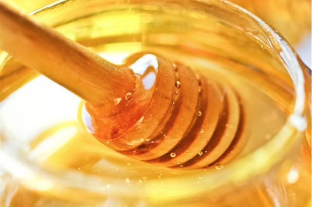 Để chống lại tình trạng khô họng mùa thu, dùng ngay 5 loại thực phẩm bổ phổi được các bác sĩ y học cổ truyền khuyên dùng- Ảnh 2.
