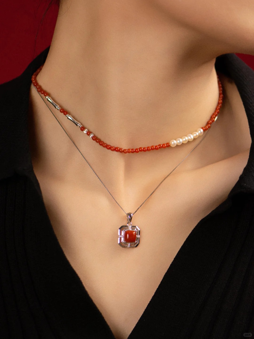 Người mệnh thiếu Hỏa nhất định phải đeo 4 vật này để đổi vận- Ảnh 2. Người mệnh thiếu Hỏa nhất định phải đeo 4 vật này để đổi vận- Ảnh 2.