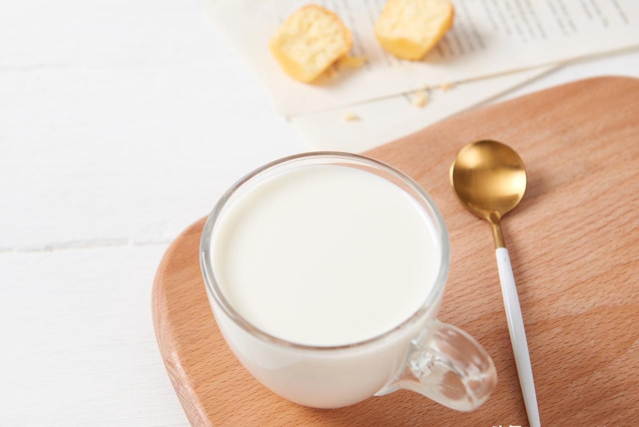 Sữa tươi có thể bảo quản lạnh bao lâu sau khi mở nắp? Bảo quản ở mức nhiệt bao nhiêu và thế nào mới đúng? - Ảnh 2. Sữa tươi có thể bảo quản lạnh bao lâu sau khi mở nắp? Bảo quản ở mức nhiệt bao nhiêu và thế nào mới đúng? - Ảnh 2.