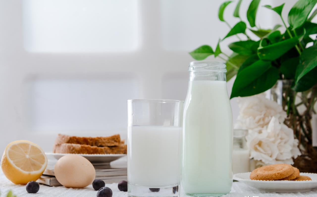 Sữa tươi có thể bảo quản lạnh bao lâu sau khi mở nắp? Bảo quản ở mức nhiệt bao nhiêu và thế nào mới đúng? - Ảnh 7. Sữa tươi có thể bảo quản lạnh bao lâu sau khi mở nắp? Bảo quản ở mức nhiệt bao nhiêu và thế nào mới đúng? - Ảnh 7.
