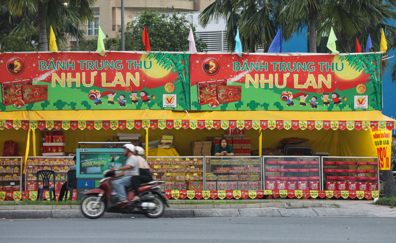 Hình ảnh trái ngược của thị trường bánh trung thu ở TPHCM - Ảnh 10.