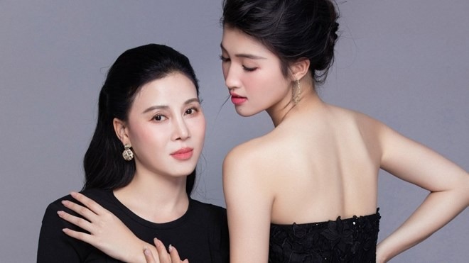 Mẹ Á hậu Phương Nhi là doanh nhân thành đạt, thời trẻ nhan sắc đẹp mê hồn- Ảnh 2. Mẹ Á hậu Phương Nhi là doanh nhân thành đạt, thời trẻ nhan sắc đẹp mê hồn- Ảnh 2.