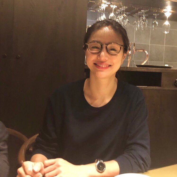 Mẹ trung niên rơi nước mắt: Sai lầm tài chính lớn nhất đời tôi là vung tiền giữ sĩ diện bạn bè - Ảnh 2. Mẹ trung niên rơi nước mắt: Sai lầm tài chính lớn nhất đời tôi là vung tiền giữ sĩ diện bạn bè - Ảnh 2.