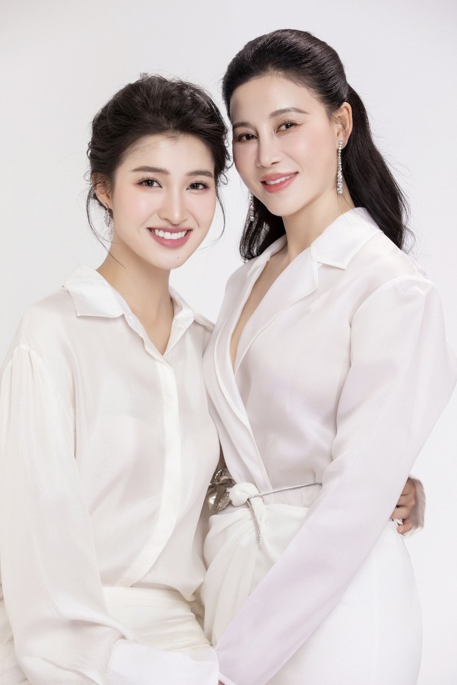 Mẹ Á hậu Phương Nhi là doanh nhân thành đạt, thời trẻ nhan sắc đẹp mê hồn- Ảnh 3. Mẹ Á hậu Phương Nhi là doanh nhân thành đạt, thời trẻ nhan sắc đẹp mê hồn- Ảnh 3.