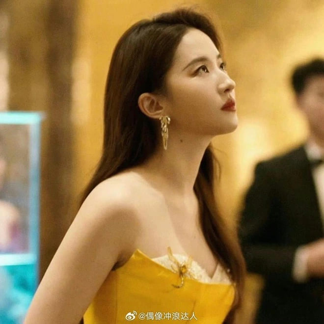 1 đặc điểm trong tướng mạo giúp Lưu Diệc Phi sống 1000 năm nữa cũng không thể nghèo- Ảnh 4. 1 đặc điểm trong tướng mạo giúp Lưu Diệc Phi sống 1000 năm nữa cũng không thể nghèo- Ảnh 4.
