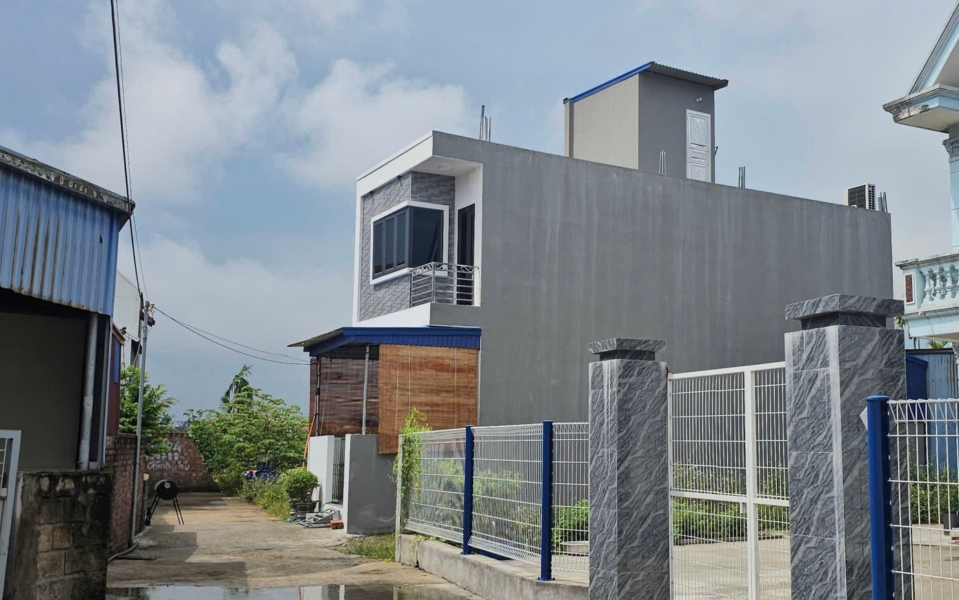 Diễn biến mới nhất vụ 'xây nhà nhầm' trên đất người khác ở Hải Phòng - Ảnh 1. Diễn biến mới nhất vụ 'xây nhà nhầm' trên đất người khác ở Hải Phòng - Ảnh 1.