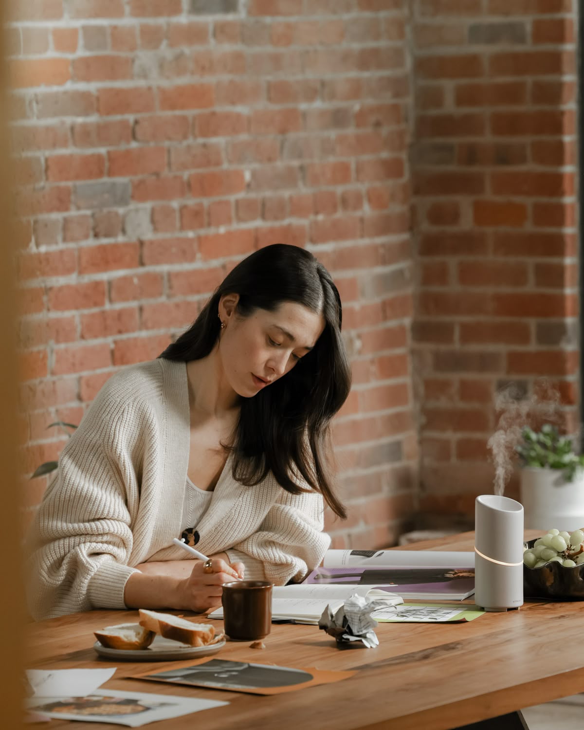 Mỗi tối chỉ cần làm việc này vào 1 khung giờ cố định - tôi đã kiểm soát chi tiêu cực tốt - Ảnh 1.