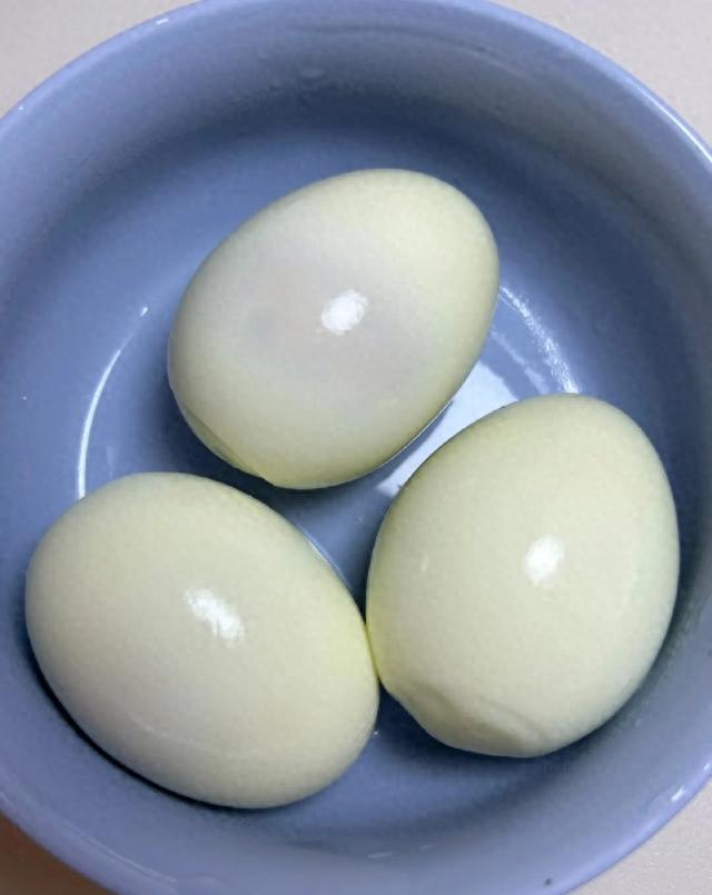 Tôi đã giảm 83kg xuống 45kg: Thân hình mi nhon như mơ ước nhờ mẹo giảm mỡ giàu protein, ăn đủ carb và chất béo- Ảnh 3. Tôi đã giảm 83kg xuống 45kg: Thân hình mi nhon như mơ ước nhờ mẹo giảm mỡ giàu protein, ăn đủ carb và chất béo- Ảnh 3.