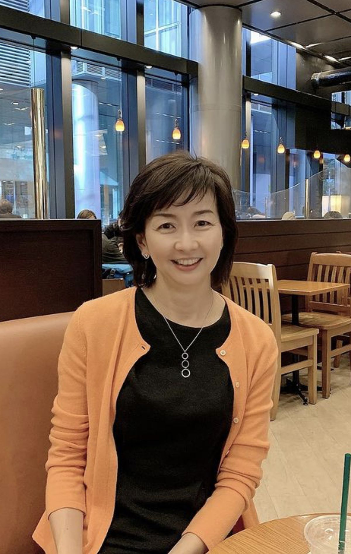 Đừng như tôi: Tuổi 50 mới hiểu lương hưu không đủ, chẳng còn kịp để dành cho tuổi già - Ảnh 3.