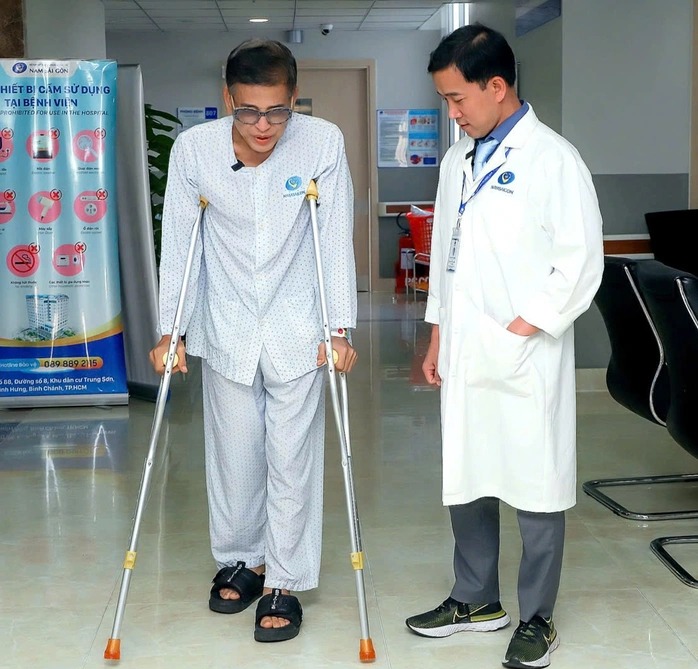 MC Thanh Bạch và những lần dự đám cưới với trang phục lấn át cả cô dâu- Ảnh 10. MC Thanh Bạch và những lần dự đám cưới với trang phục lấn át cả cô dâu- Ảnh 10.