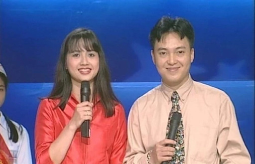 Nam MC đầu tiên của Olympia: Con trai nhà thơ có tác phẩm được in trong SGK, bén duyên nghề dẫn từ khoảnh khắc "bị ép" lên sóng - Ảnh 1. Nam MC đầu tiên của Olympia: Con trai nhà thơ có tác phẩm được in trong SGK, bén duyên nghề dẫn từ khoảnh khắc "bị ép" lên sóng - Ảnh 1.
