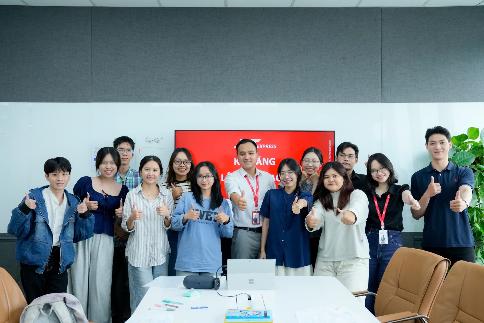 Giải mã cơn sốt tuyển dụng nhân sự trẻ tại các doanh nghiệp mang tên Giải mã cơn sốt tuyển dụng nhân sự trẻ tại các doanh nghiệp mang tên