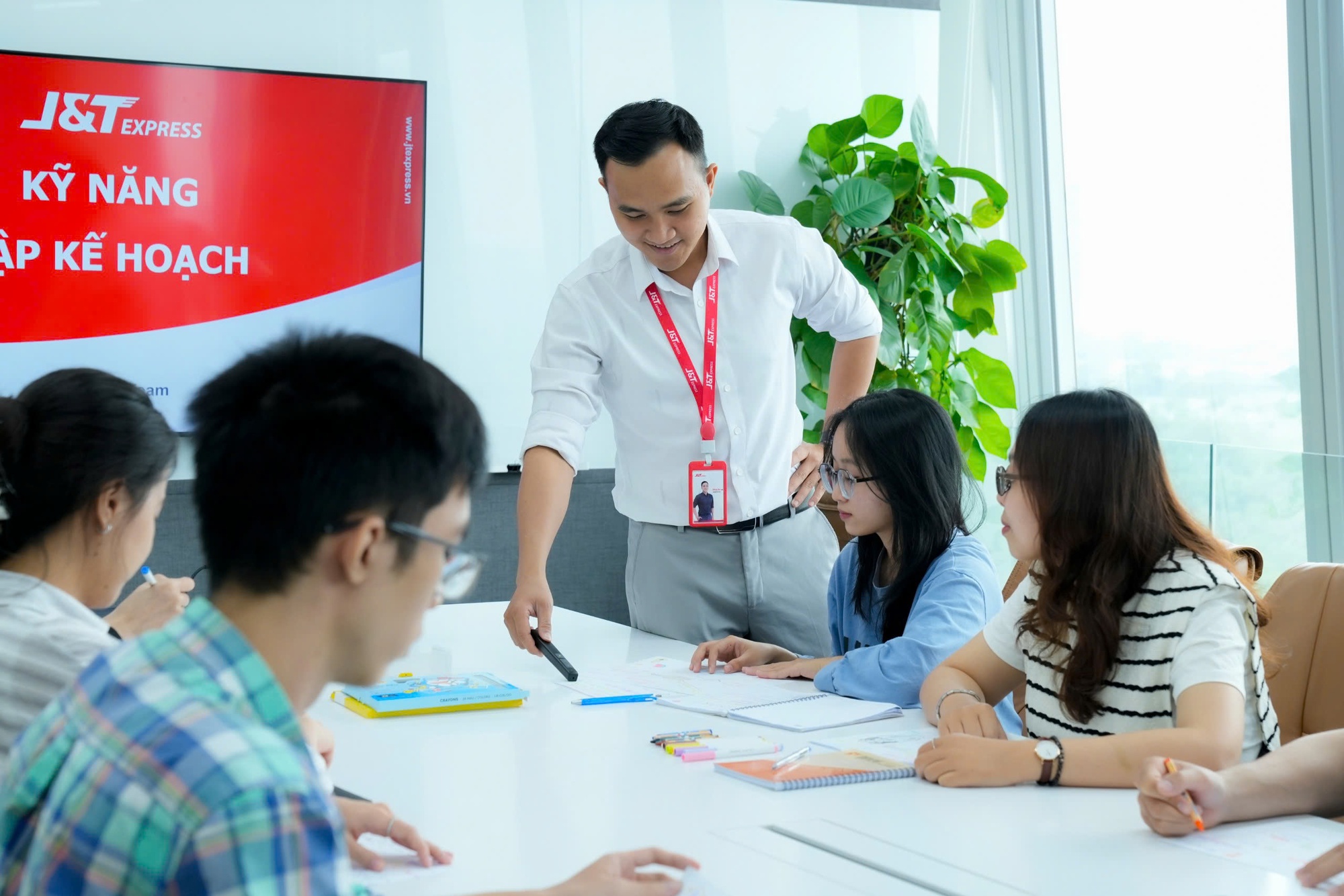 Giải mã cơn sốt tuyển dụng nhân sự trẻ tại các doanh nghiệp mang tên Giải mã cơn sốt tuyển dụng nhân sự trẻ tại các doanh nghiệp mang tên