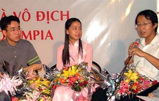 Quán quân Olympia đầu tiên trong lịch sử đến từ trường chuyên miền Tây đình đám, cuộc sống hiện tại ở &quot;trời Tây&quot; đầy ấn tượng - Ảnh 2.