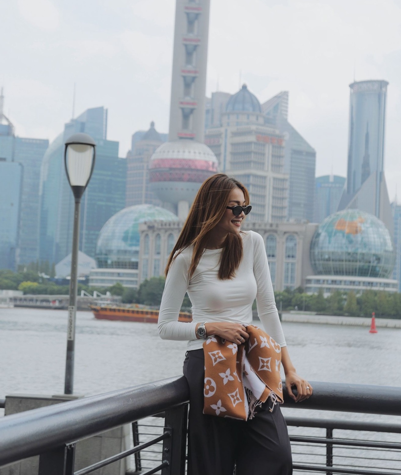 Thanh Hằng gợi ý 10 set đồ mùa thu đẹp và sang dành cho phụ nữ trên 40 tuổi - Ảnh 7.
