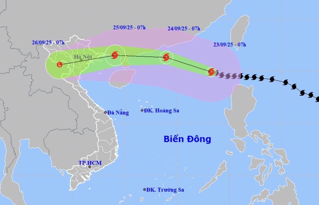 Cập nhật tin bão mới nhất: Siêu bão số 9 Ragasa vẫn giật trên cấp 17, dự báo đường đi trong 24 giờ tới - Ảnh 1.