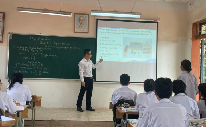 Gần 10.000 giáo viên Hà Nội gửi tâm thư mong điều chỉnh thu nhập tăng thêm - Ảnh 1.