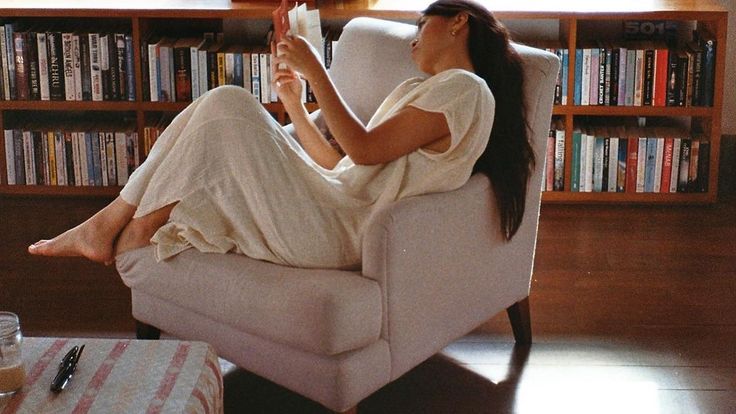 Từ thú nhận của chồng, tôi nghiệm ra: Không phải nhan sắc hay tiền bạc, đàn ông tuổi 50 say mê nhất điều này ở vợ- Ảnh 1.
