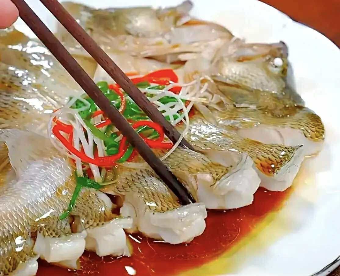 Mẹo hấp cá ngon: Hãy ghi nhớ 3 điểm này để cá vược trở nên mềm, ngọt và không bị tanh - Ảnh 5.