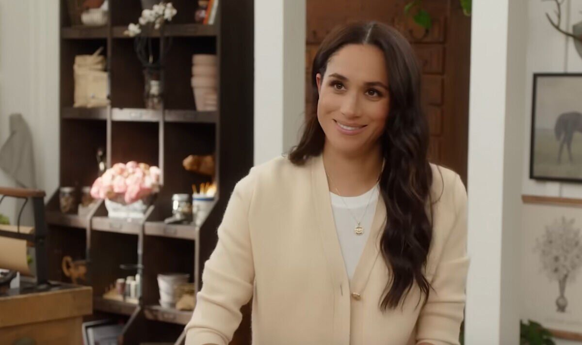Ông trùm Netflix hết lời tung Meghan Markle: Dân mạng mỉa mai “chỉ là hào quang đi mượn”- Ảnh 1.