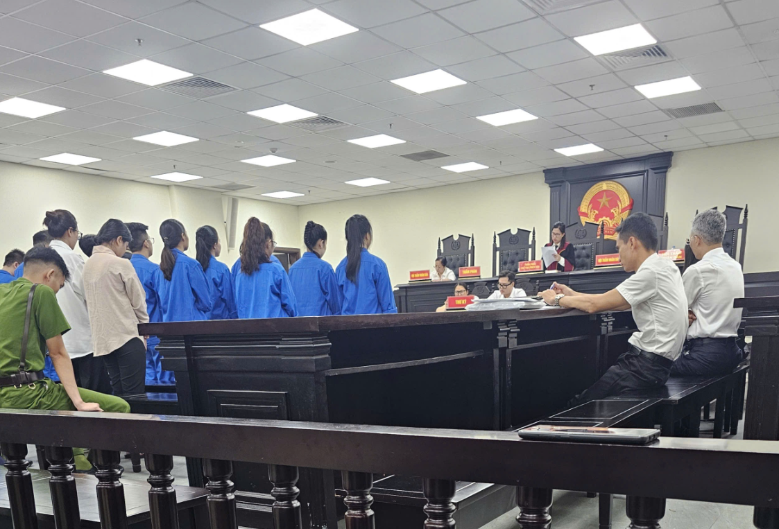 Đối tượng 'truyền cảm hứng' trong đường dây lừa đảo đầu tư của Mr. Pips lĩnh 18 năm tù - Ảnh 1.