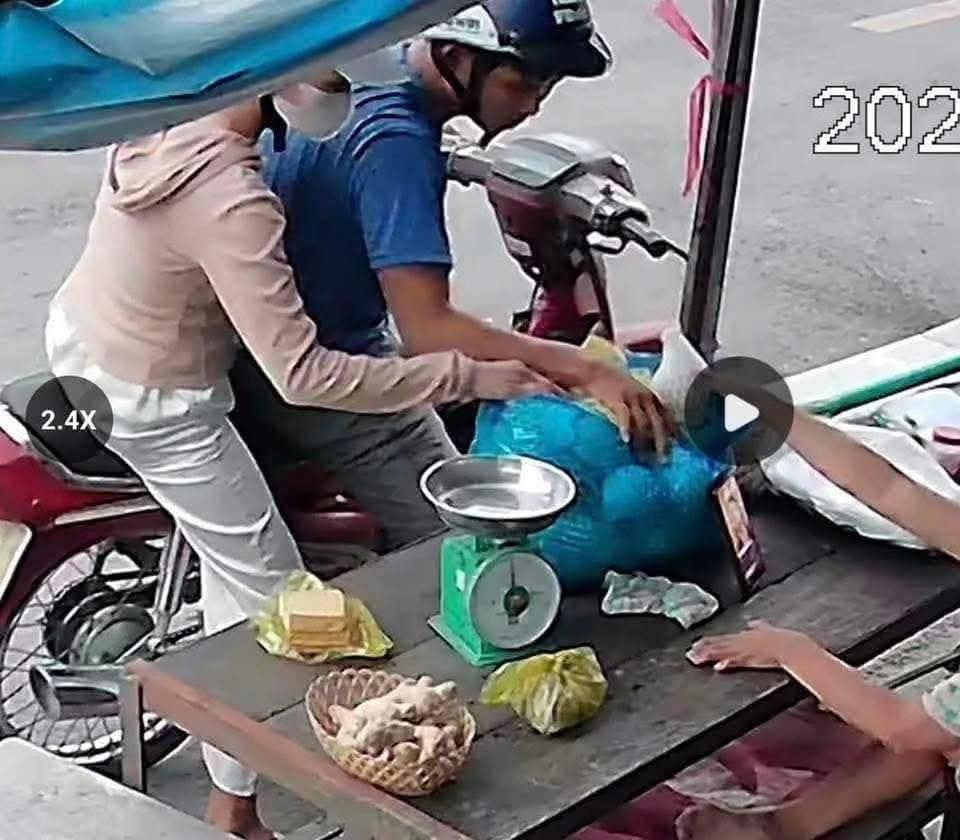 Bắt được nghi phạm trong vụ cướp giật điện thoại của người bị bại liệt ở Tây Ninh- Ảnh 1.