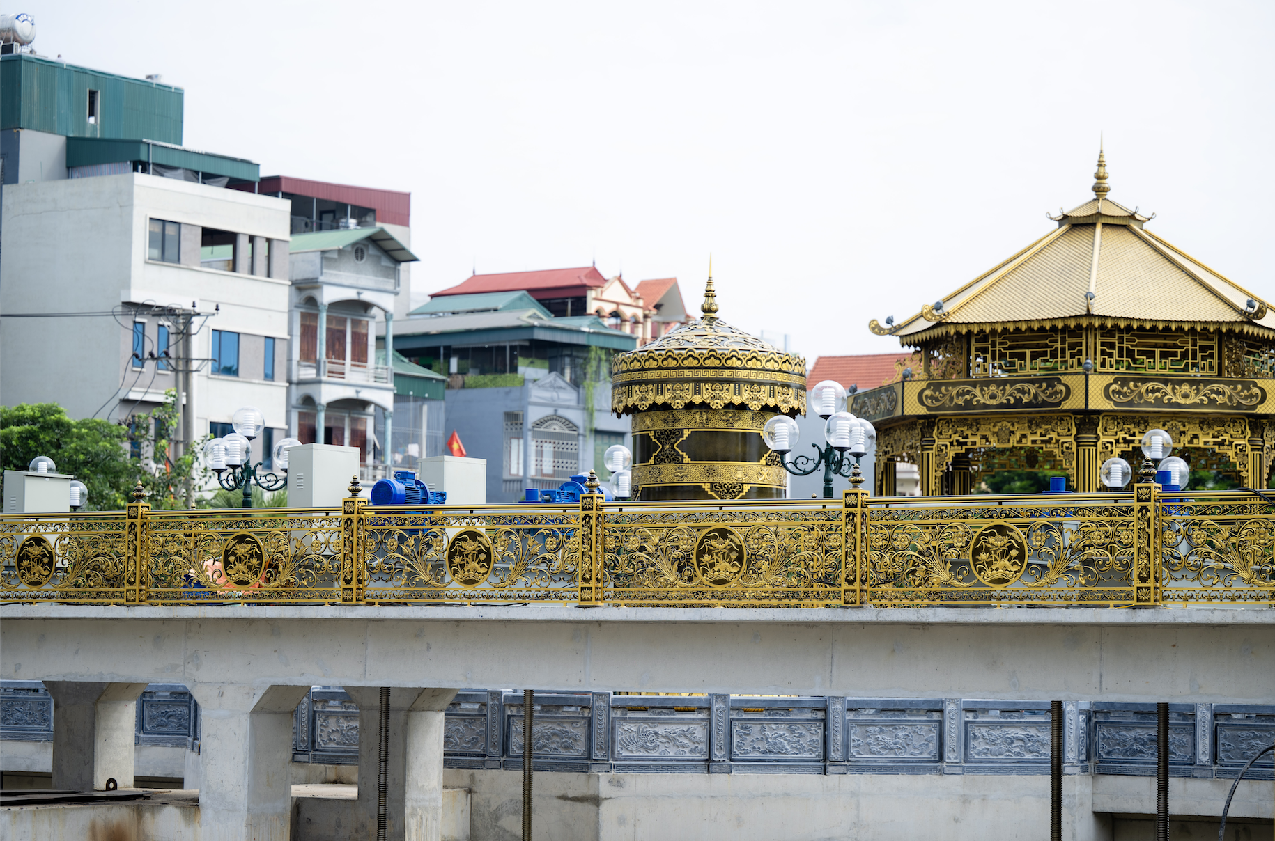 Cận cảnh đập dâng đầu tiên mang nguồn nước bổ cập mới cho sông Tô Lịch &quot;hồi sinh&quot; - Ảnh 4.