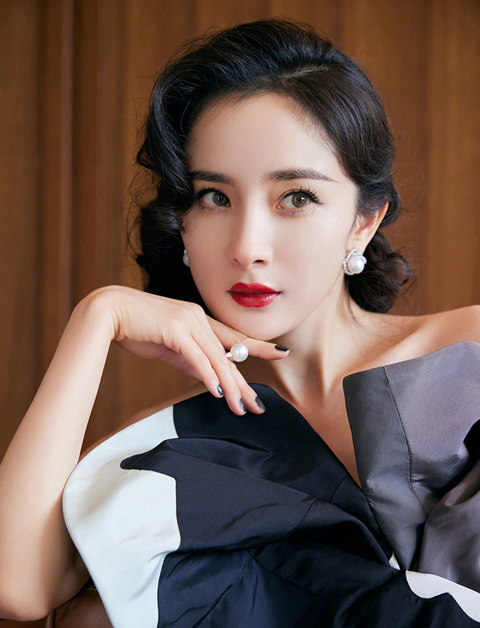 5 mỹ nhân có gương mặt đẹp nhất Trung Quốc: Địch Lệ Nhiệt Ba lại thua Dương Mịch, hạng 1 không ai dám cãi- Ảnh 8.