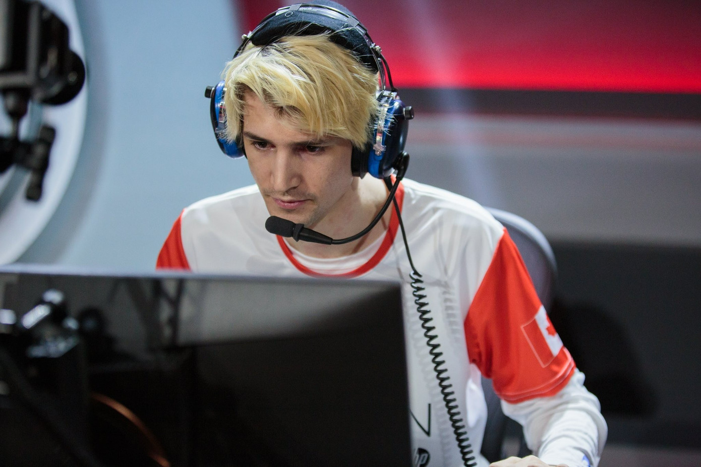 felix-xqc-lengyel-given-warning-1758691159333-17586911644611965912814.jpg