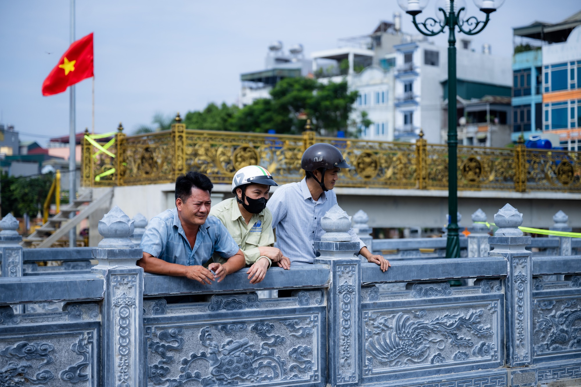 Cận cảnh đập dâng đầu tiên mang nguồn nước bổ cập mới cho sông Tô Lịch &quot;hồi sinh&quot; - Ảnh 19.
