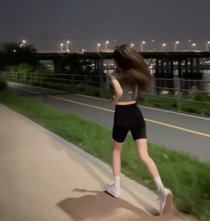 1a-17586446379891437692974-1758762979933-1758762980854254314242.jpg