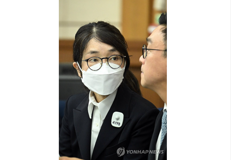 Cựu Đệ nhất phu nhân Hàn Quốc Kim Keon Hee phủ nhận mọi cáo buộc tại phiên tòa  - Ảnh 1.