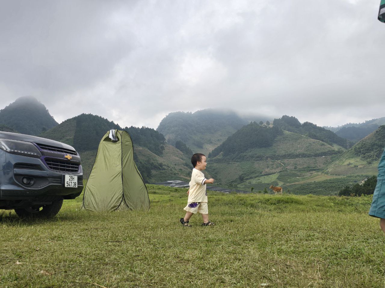 Chuyến x&ecirc; dịch 