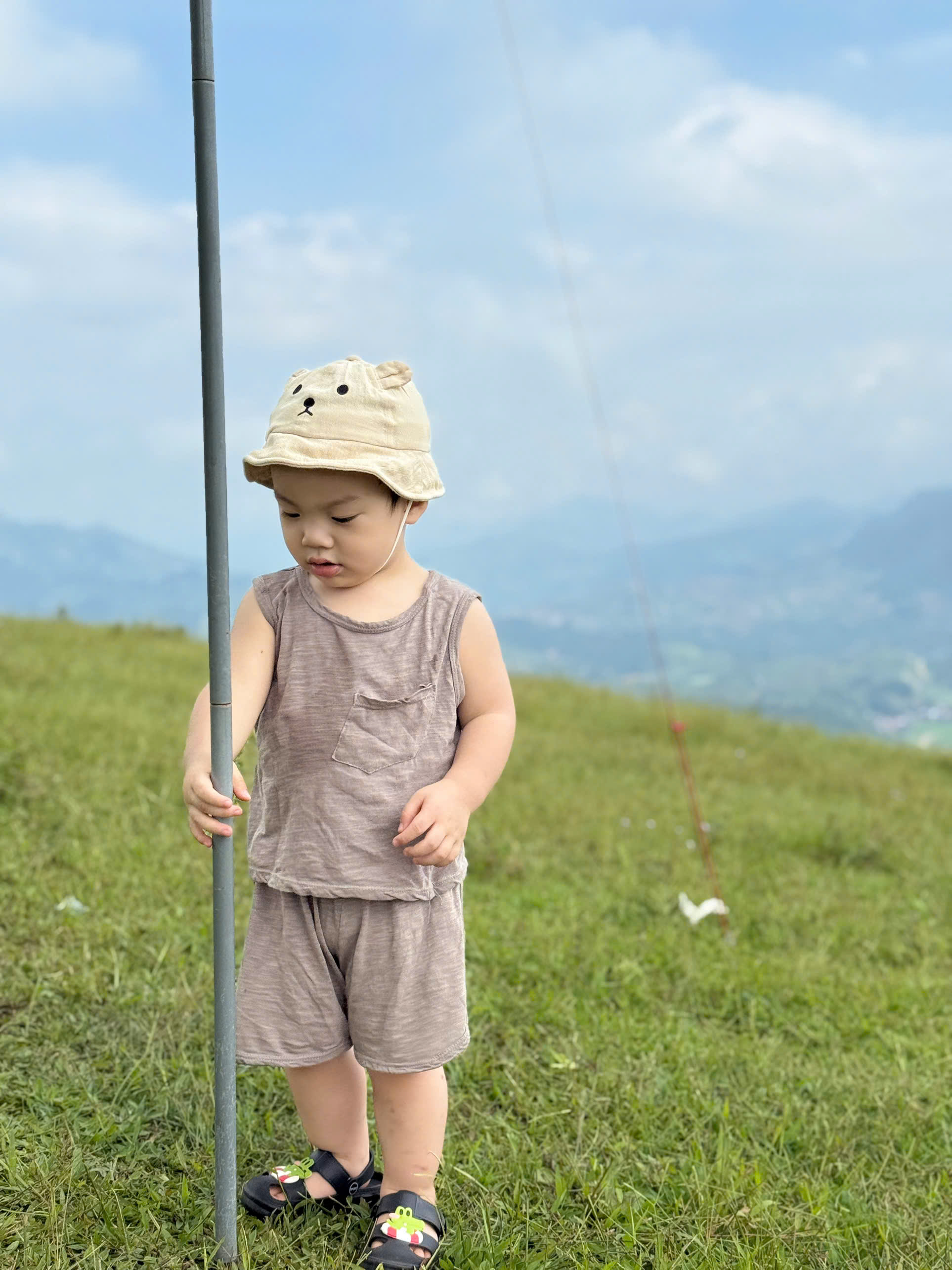 Chuyến x&ecirc; dịch 