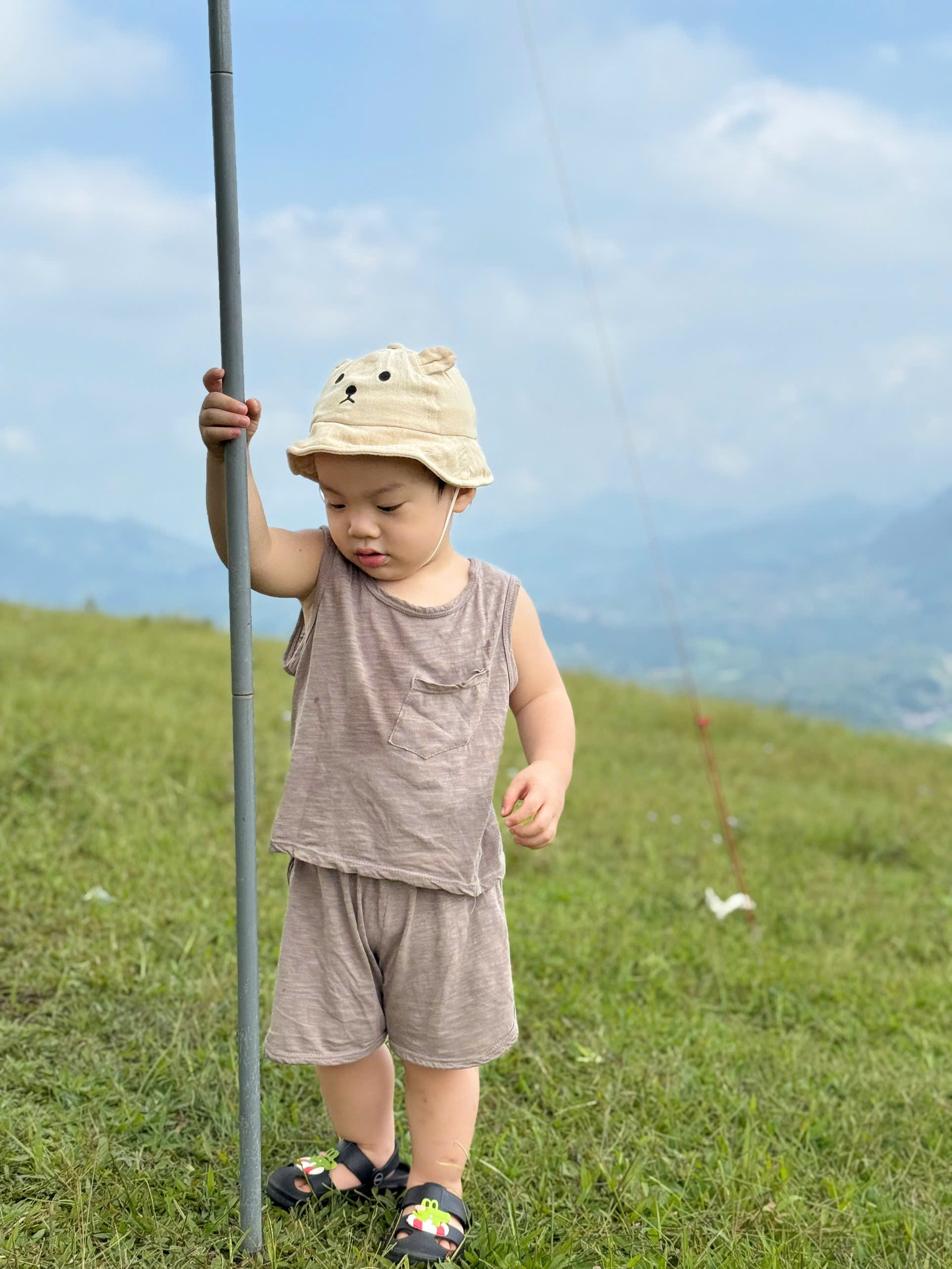 Chuyến x&ecirc; dịch 