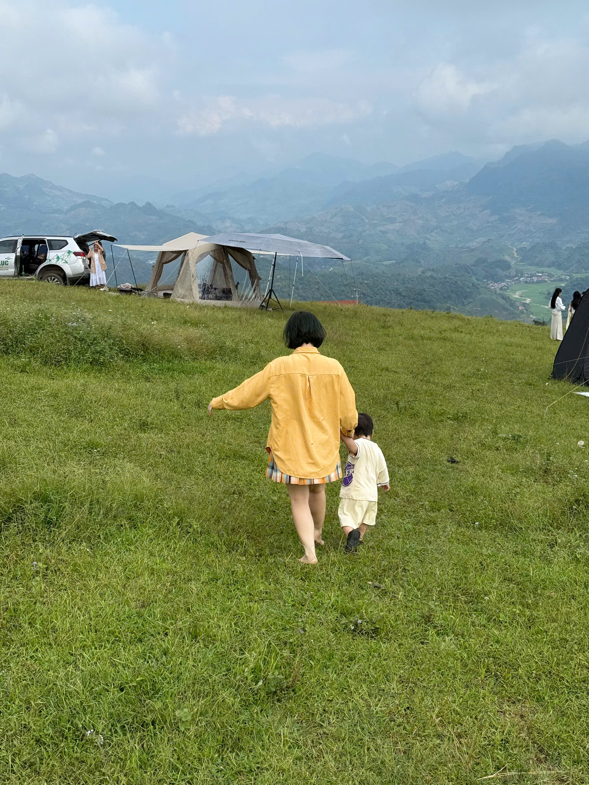 Chuyến x&ecirc; dịch 